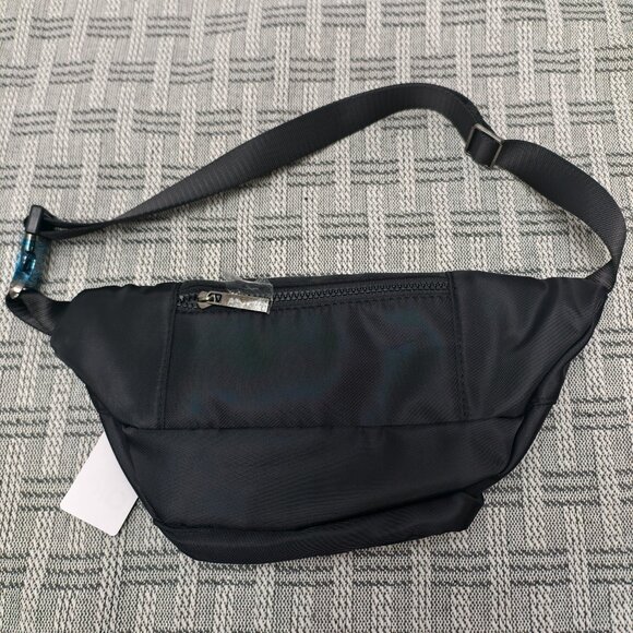 NWT ALO Yoga Explorer Adjustable Waist Pack - Nylon Design - Picture 2 of 5